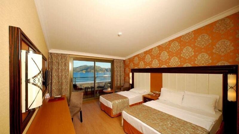 GOLDEN ROCK HOTEL
