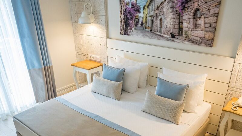MARK WARNER PHOKAİA BEACH RESORT