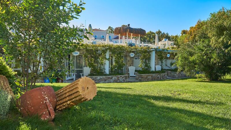 MARK WARNER PHOKAİA BEACH RESORT