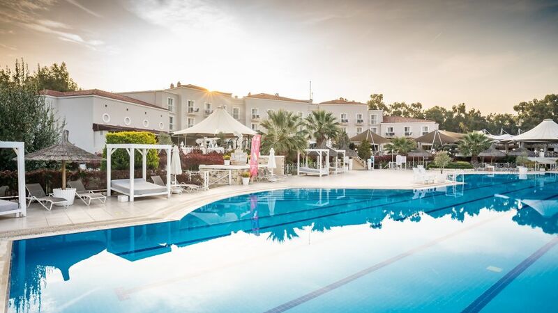 MARK WARNER PHOKAİA BEACH RESORT