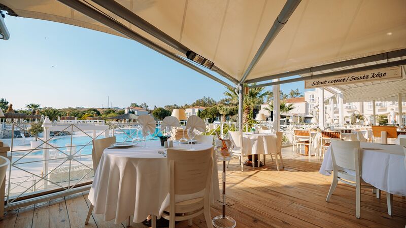 MARK WARNER PHOKAİA BEACH RESORT