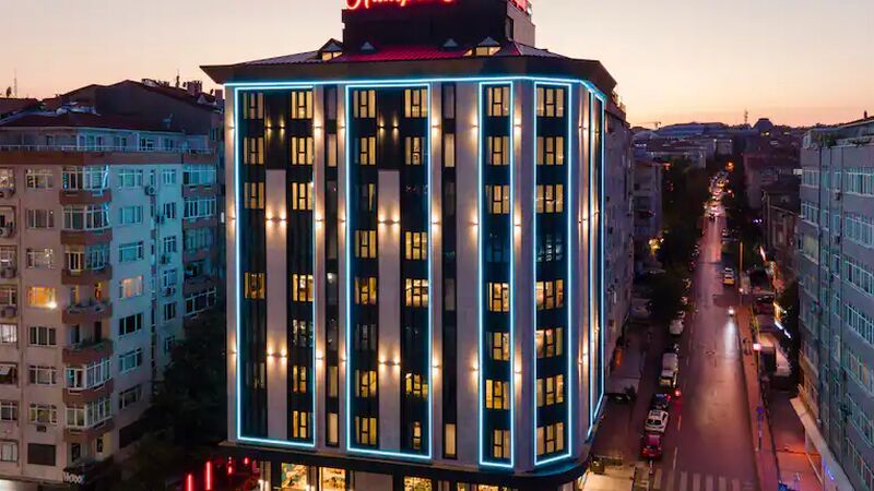 HAMPTON BY HİLTON İSTANBUL MERTER