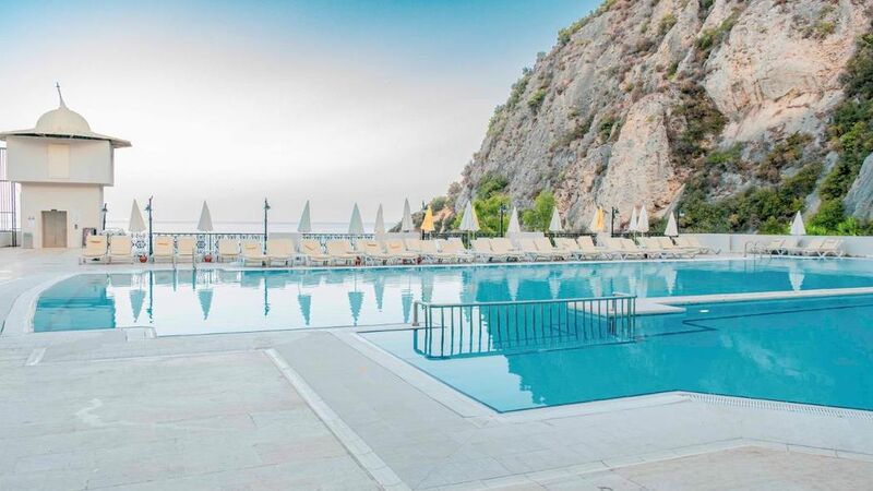 LADONYA HOTELS ADAKULE