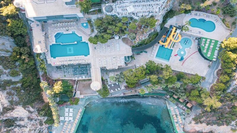 LADONYA HOTELS ADAKULE