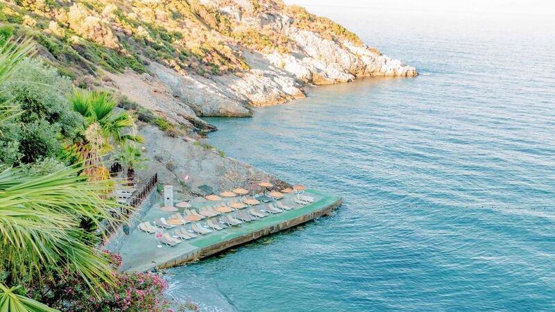 LADONYA HOTELS ADAKULE
