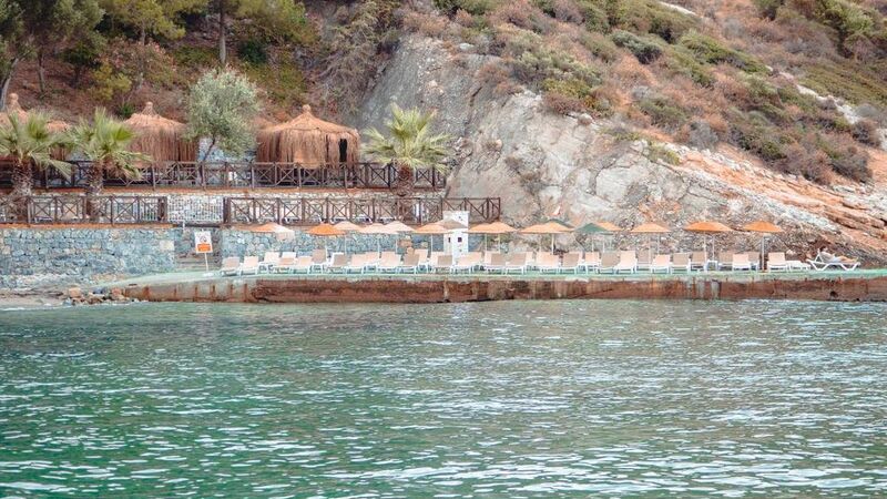 LADONYA HOTELS ADAKULE