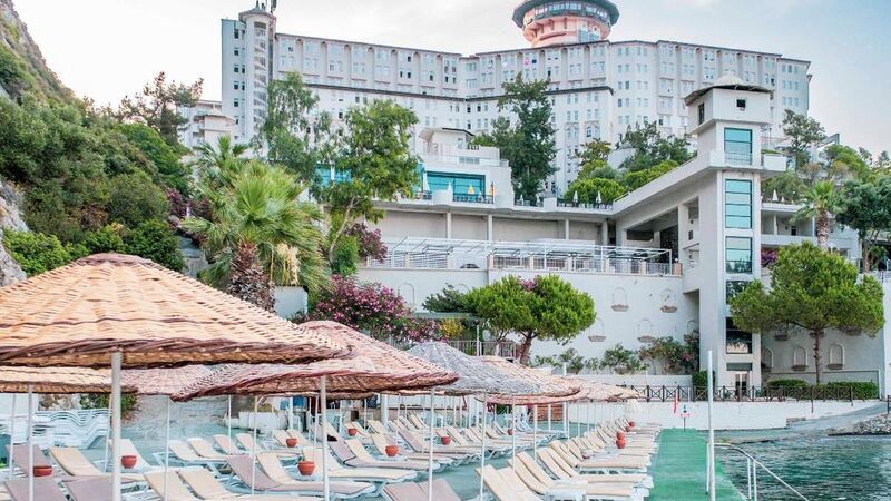 LADONYA HOTELS ADAKULE