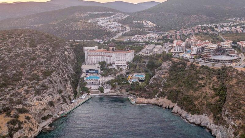 LADONYA HOTELS ADAKULE
