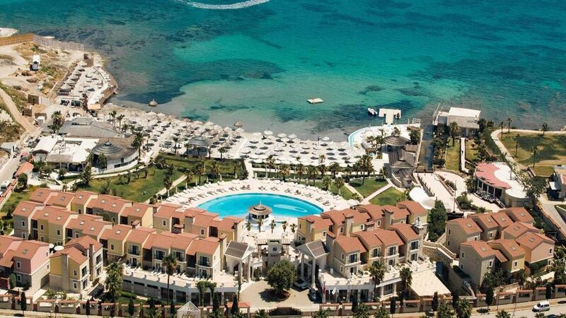 COCOS THE CLUB SOLTO