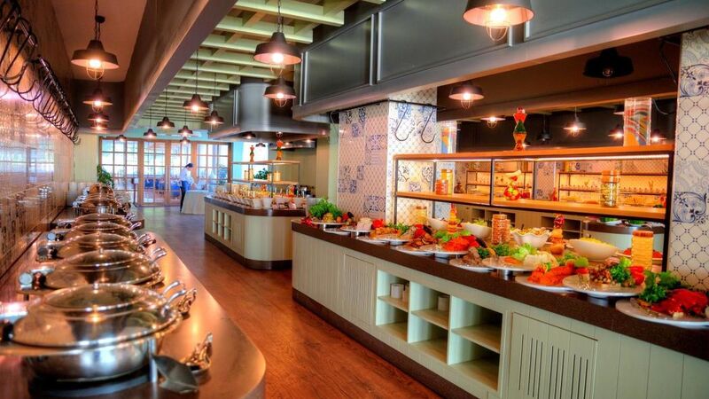 LE BLEU HOTEL RESORT