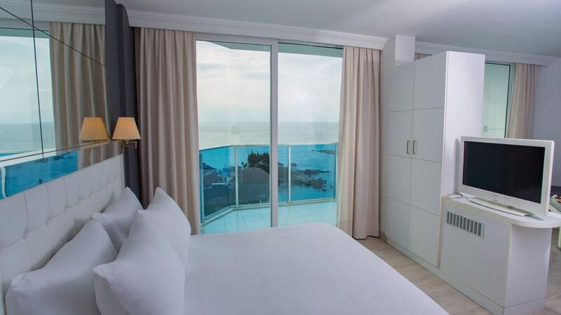 LE BLEU HOTEL RESORT