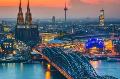 İzmir Çıkışlı 5 Ülke 6 Şehir Turu Frankfurt Başlar