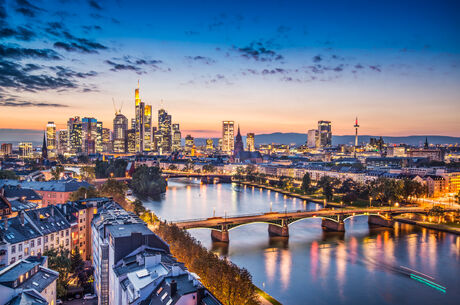 İzmir Çıkışlı 5 Ülke 6 Şehir Turu Frankfurt Başlar